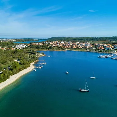 Διαμέρισμα Jadranka *